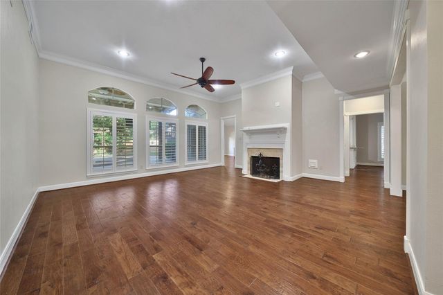 5814 Woodland Creek Drive, Kingwood, TX 77345