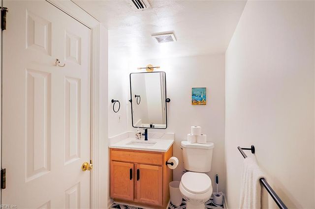 2557 Sandpiper RD, Virginia Beach, VA 23456