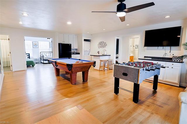 2557 Sandpiper RD, Virginia Beach, VA 23456