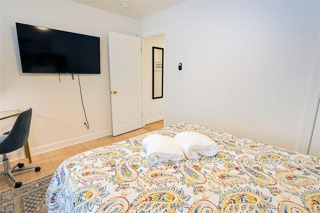 2557 Sandpiper RD, Virginia Beach, VA 23456