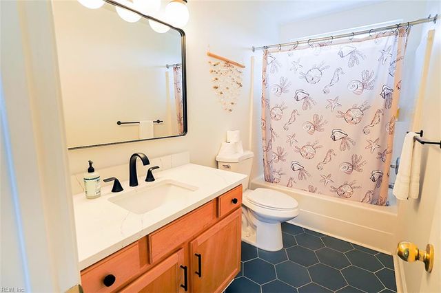 2557 Sandpiper RD, Virginia Beach, VA 23456