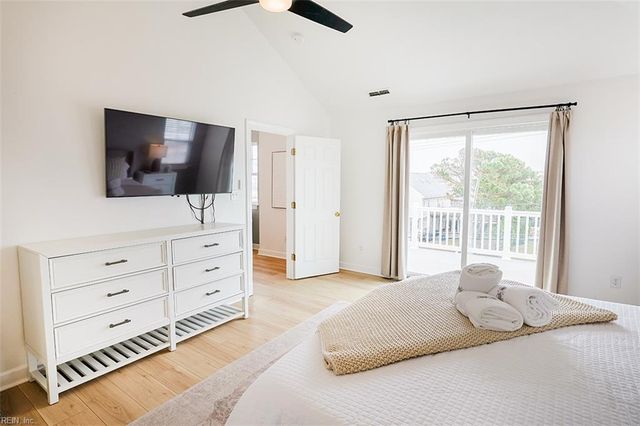 2557 Sandpiper RD, Virginia Beach, VA 23456