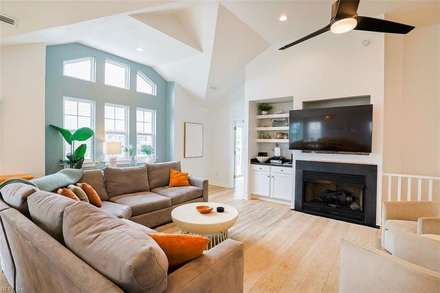 2557 Sandpiper RD, Virginia Beach, VA 23456