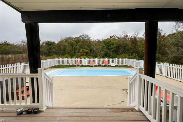 2557 Sandpiper RD, Virginia Beach, VA 23456