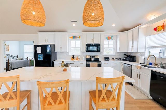 2557 Sandpiper RD, Virginia Beach, VA 23456