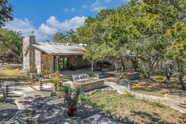 7000 McGregor LN, Dripping Springs, TX 78620