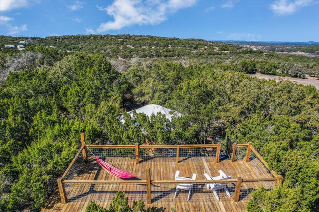 7000 McGregor LN, Dripping Springs, TX 78620