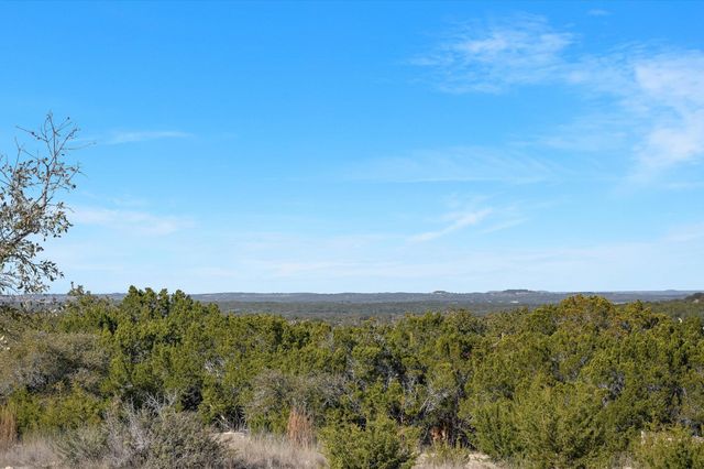 7000 McGregor LN, Dripping Springs, TX 78620