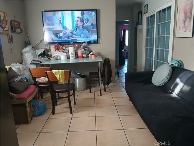 1060 W 51st, Los Angeles, CA 90037