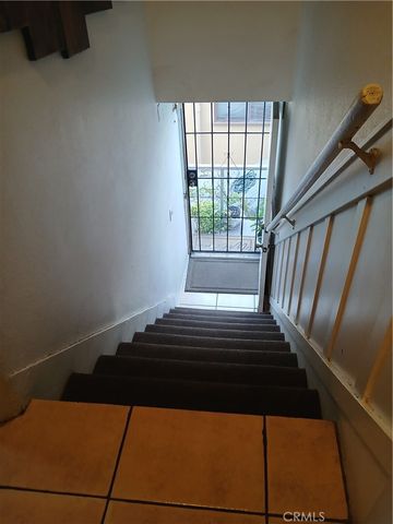 1060 W 51st, Los Angeles, CA 90037