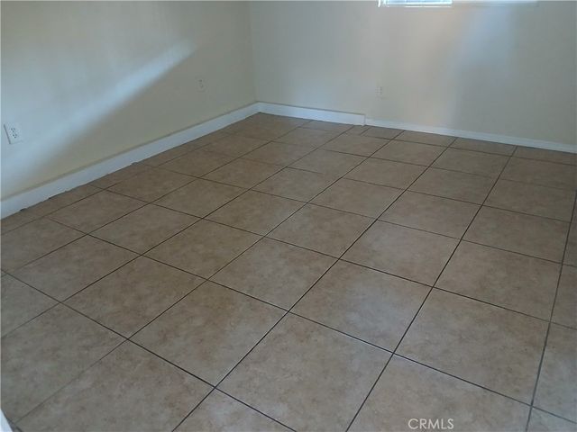 1060 W 51st, Los Angeles, CA 90037