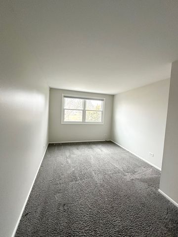 1919 Finchley Court, Schaumburg, IL 60194