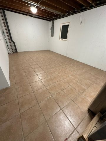 1919 Finchley Court, Schaumburg, IL 60194