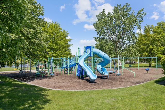 1919 Finchley Court, Schaumburg, IL 60194