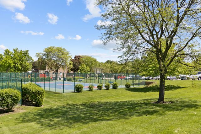 1919 Finchley Court, Schaumburg, IL 60194