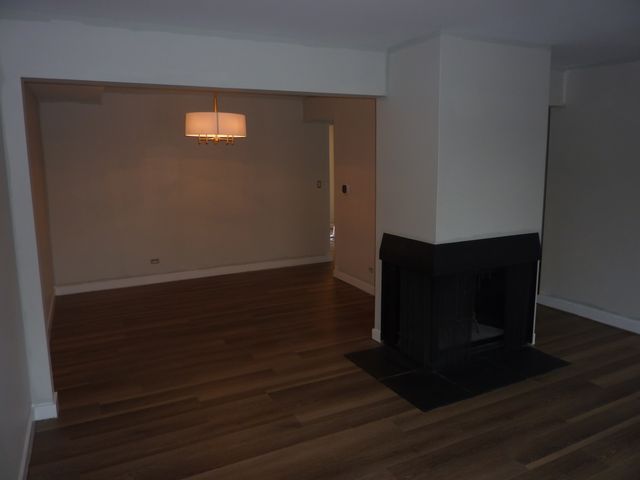 1919 Finchley Court, Schaumburg, IL 60194