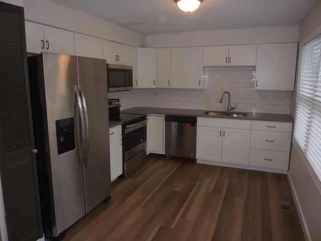 1919 Finchley Court, Schaumburg, IL 60194