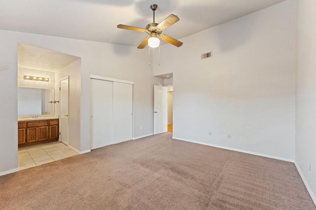 4802 Hinchman Way, Sacramento, CA 95823