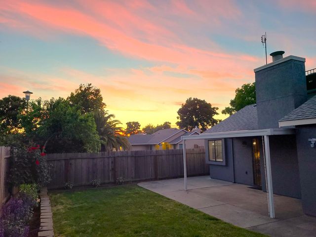 4802 Hinchman Way, Sacramento, CA 95823