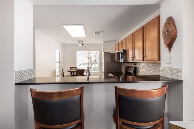 13864 W Ironwood Street, Surprise, AZ 85374