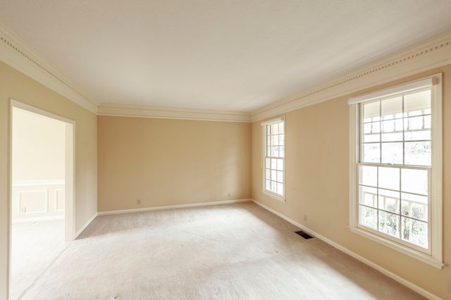 1561 Oxford Ct, Gallatin, TN 37066