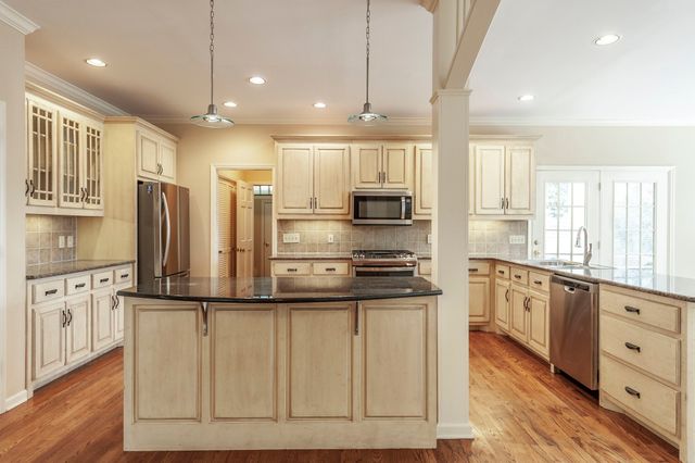 1561 Oxford Ct, Gallatin, TN 37066