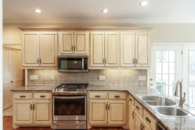 1561 Oxford Ct, Gallatin, TN 37066