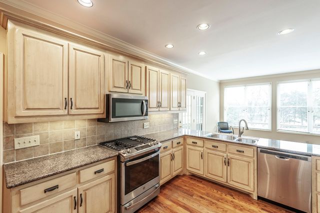 1561 Oxford Ct, Gallatin, TN 37066