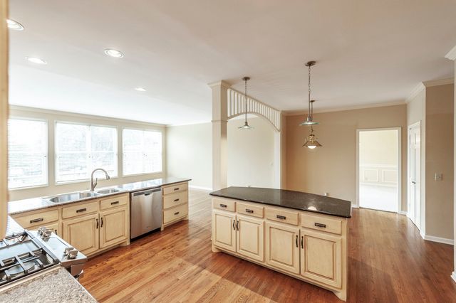 1561 Oxford Ct, Gallatin, TN 37066