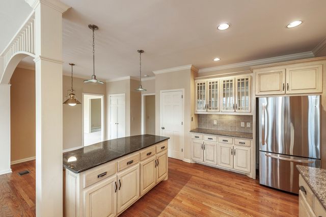 1561 Oxford Ct, Gallatin, TN 37066