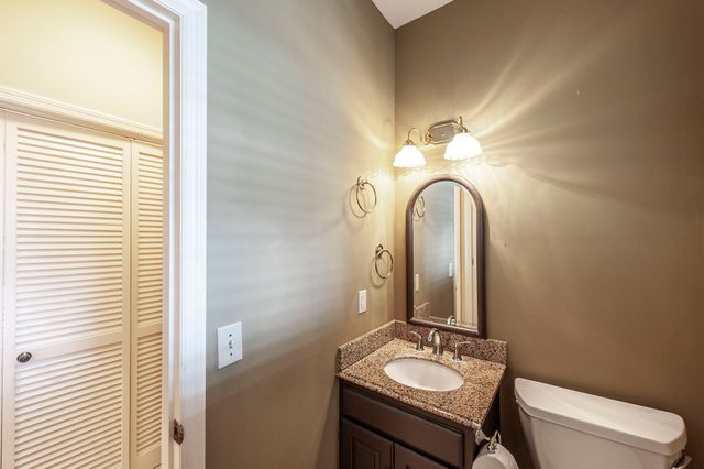 1561 Oxford Ct, Gallatin, TN 37066