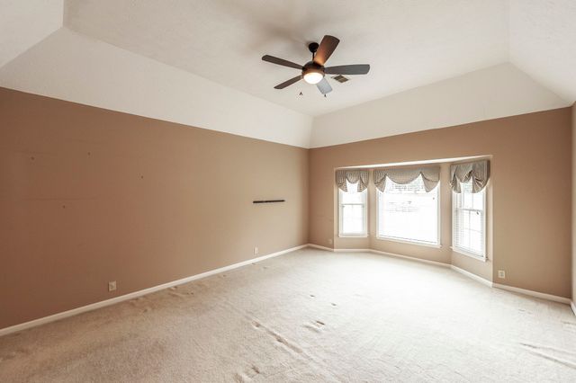 1561 Oxford Ct, Gallatin, TN 37066