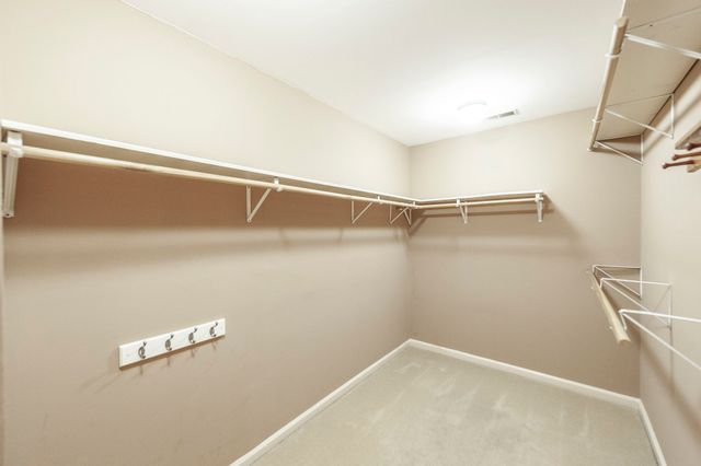 1561 Oxford Ct, Gallatin, TN 37066