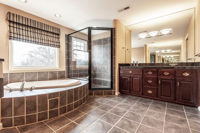 1561 Oxford Ct, Gallatin, TN 37066