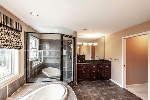 1561 Oxford Ct, Gallatin, TN 37066