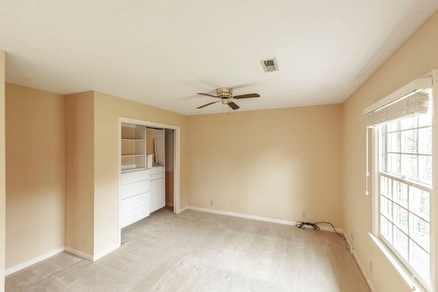 1561 Oxford Ct, Gallatin, TN 37066