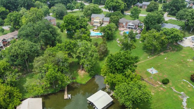 1561 Oxford Ct, Gallatin, TN 37066