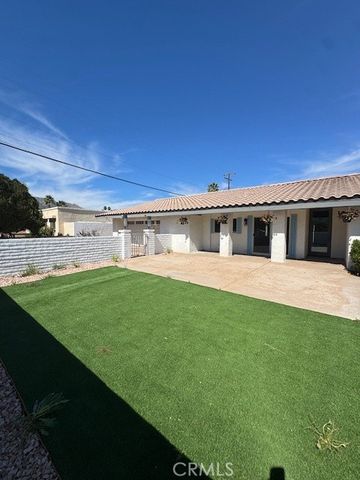 1990 E Calle Felicia, Palm Springs, CA 92262