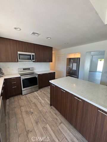 1990 E Calle Felicia, Palm Springs, CA 92262