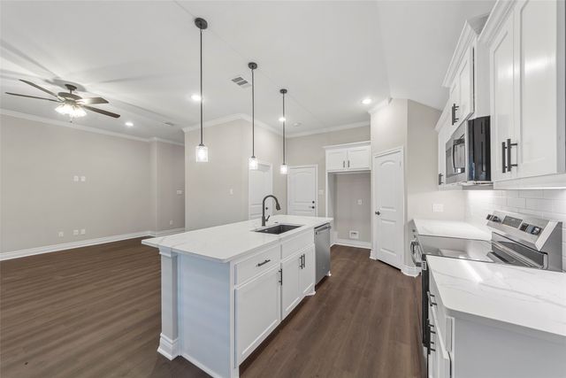 6111 Coles Lane, Greenville, TX 75402