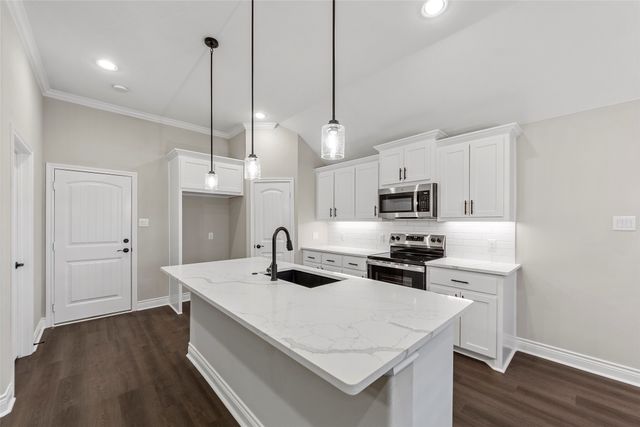 6111 Coles Lane, Greenville, TX 75402