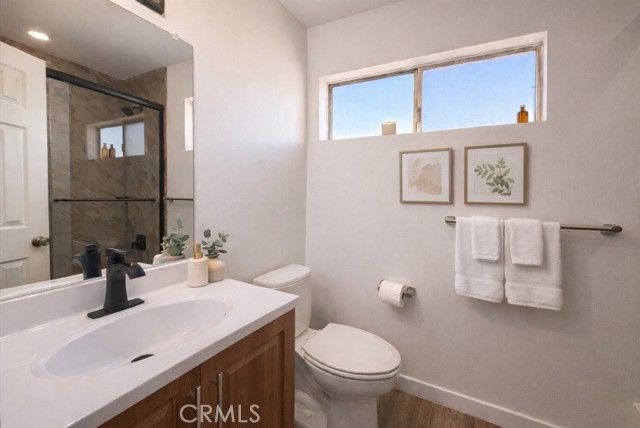 9831 Sepulveda 12, North Hills (los Angeles), CA 91343