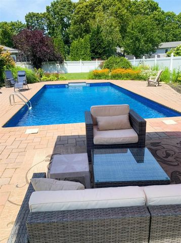 99 Brunswick Road, Ronkonkoma, NY 11779