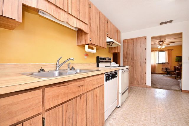 2816 NORDMAN AVENUE, New Smyrna Beach, FL 32168