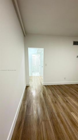 842 Himmarshee St 1, Fort Lauderdale, FL 33312