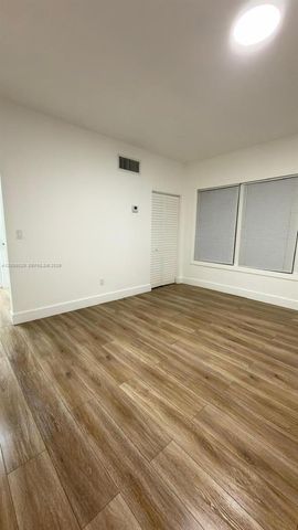 842 Himmarshee St 1, Fort Lauderdale, FL 33312