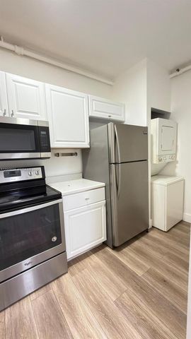 842 Himmarshee St 1, Fort Lauderdale, FL 33312