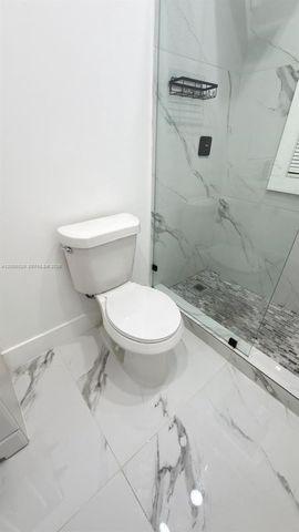 842 Himmarshee St 1, Fort Lauderdale, FL 33312