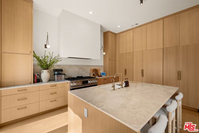4508 Vesper Avenue, Sherman Oaks, CA 91403