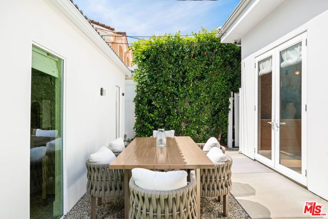 4508 Vesper Avenue, Sherman Oaks, CA 91403